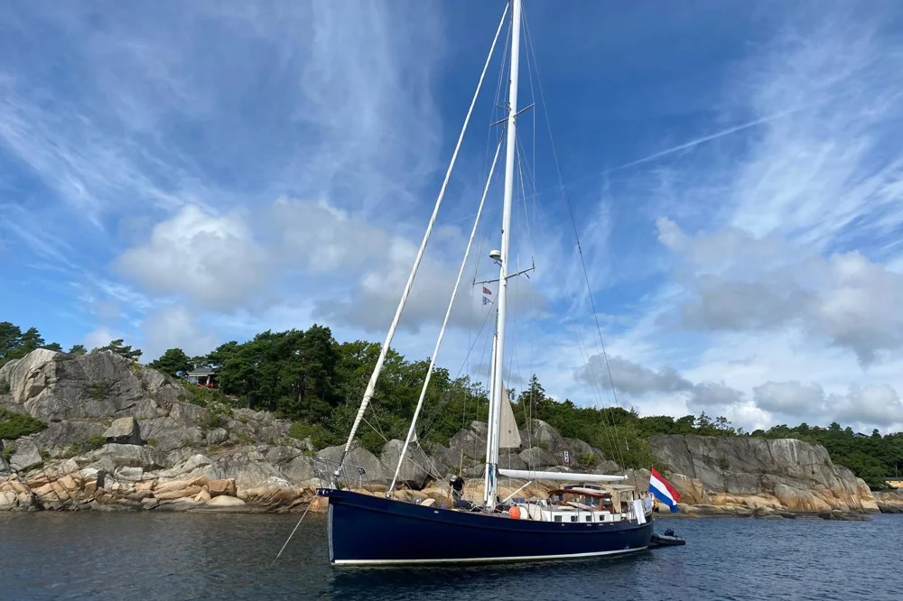 BoatPhoto.alt