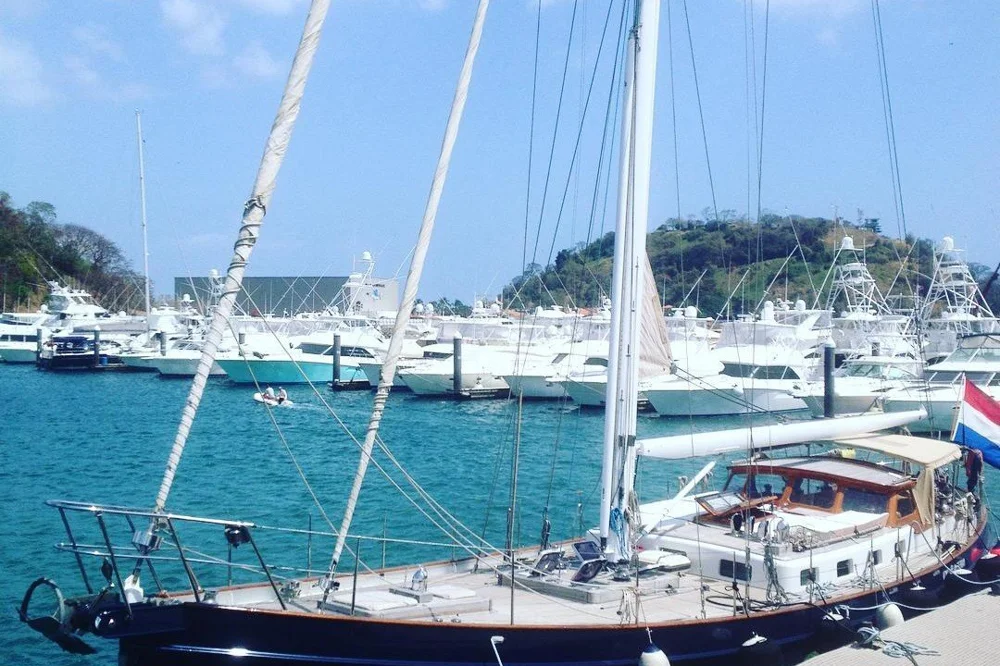 BoatPhoto.alt