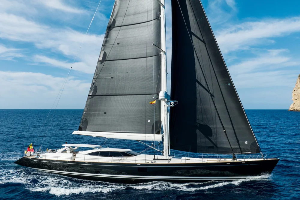 BoatPhoto.coverAlt