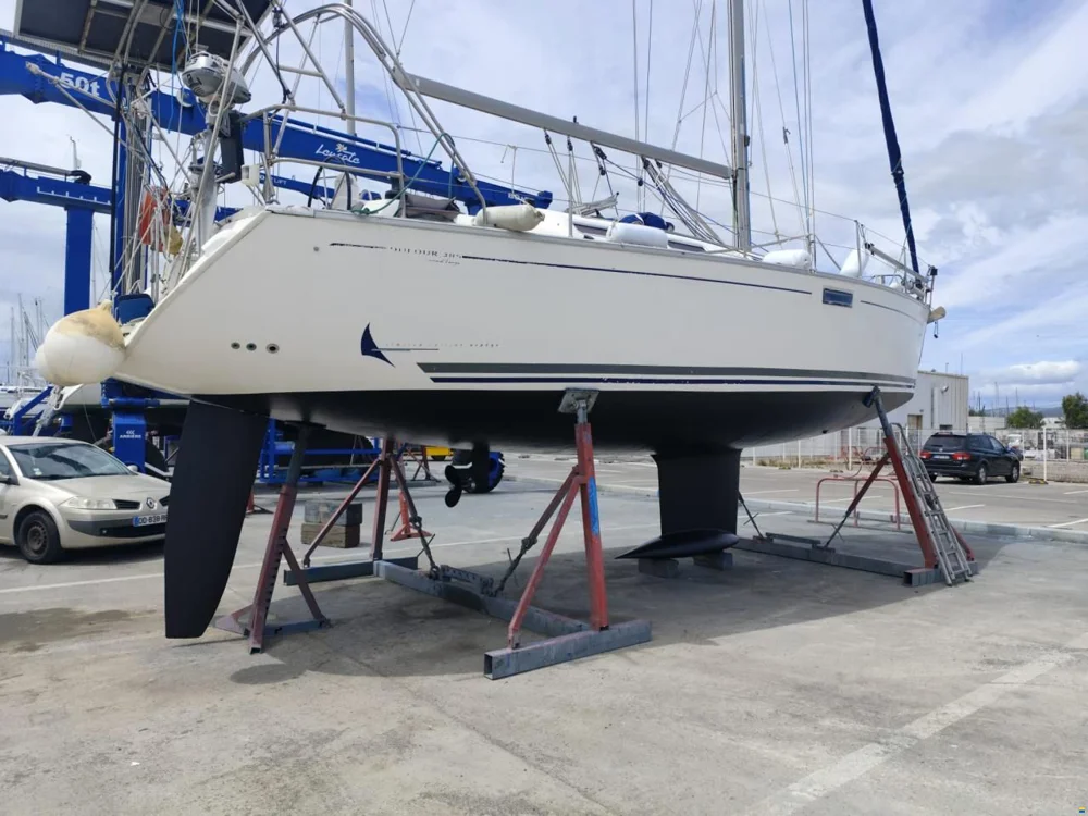 BoatPhoto.coverAlt