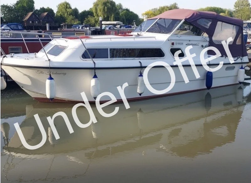 BoatPhoto.coverAlt