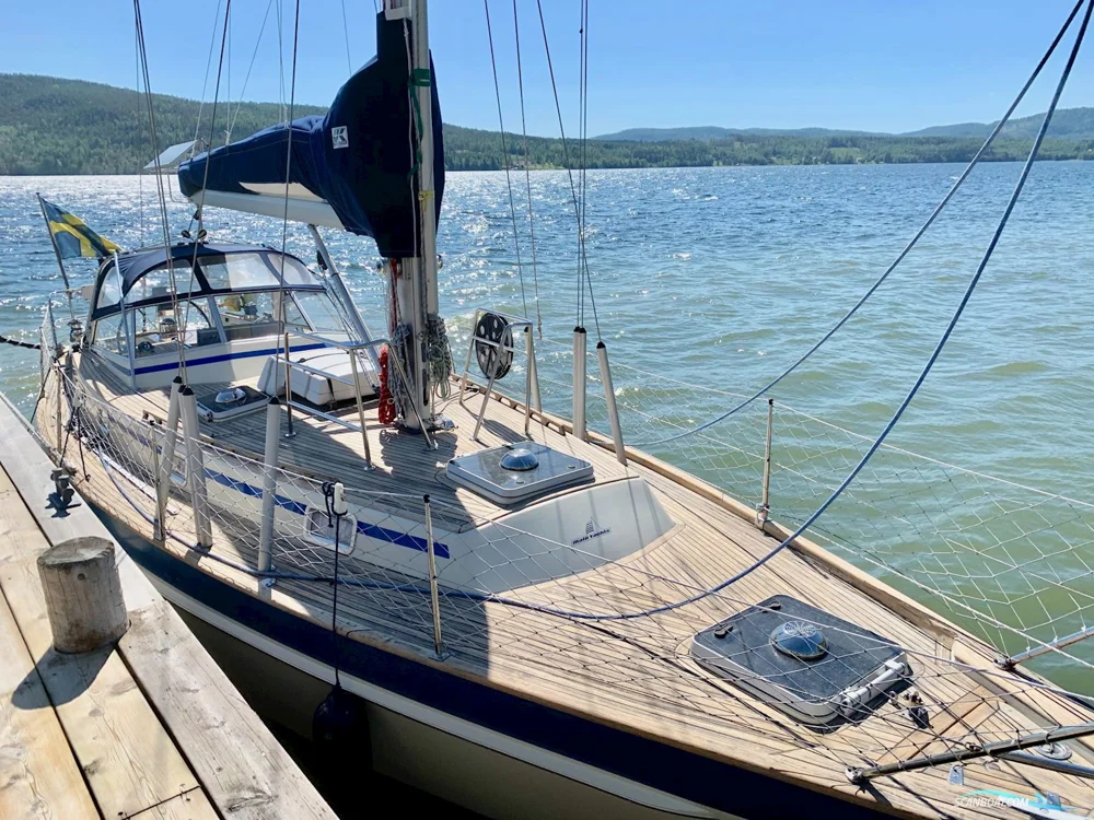 BoatPhoto.coverAlt