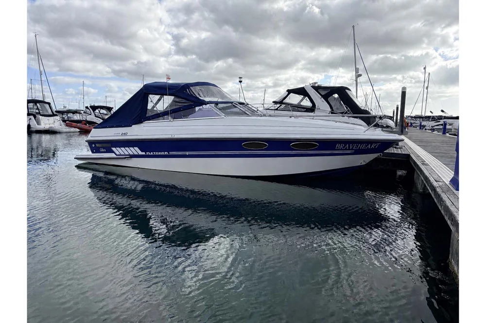 BoatPhoto.coverAlt