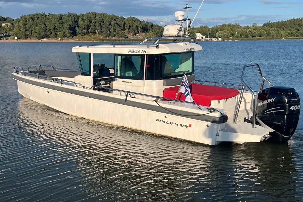 BoatPhoto.alt