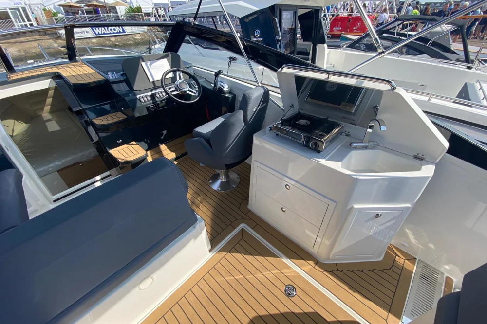 BoatPhoto.alt
