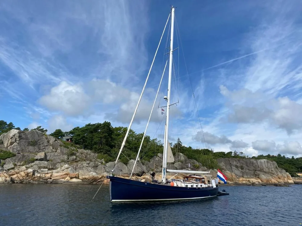 BoatPhoto.coverAlt