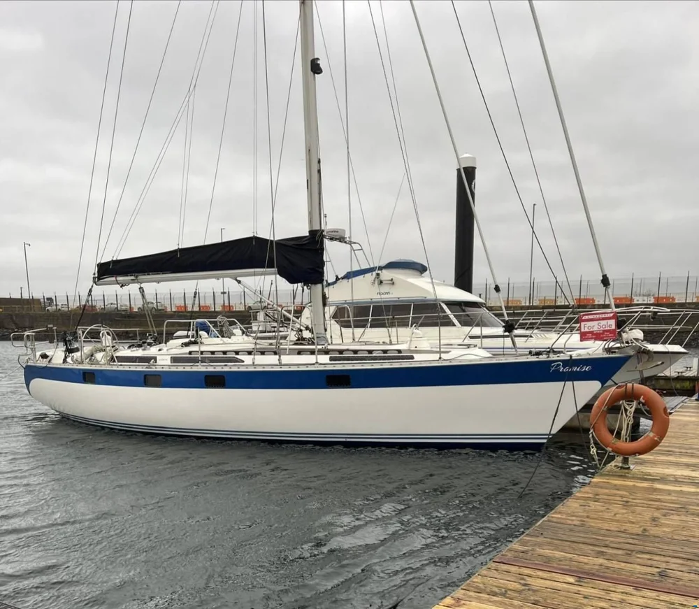 BoatPhoto.coverAlt