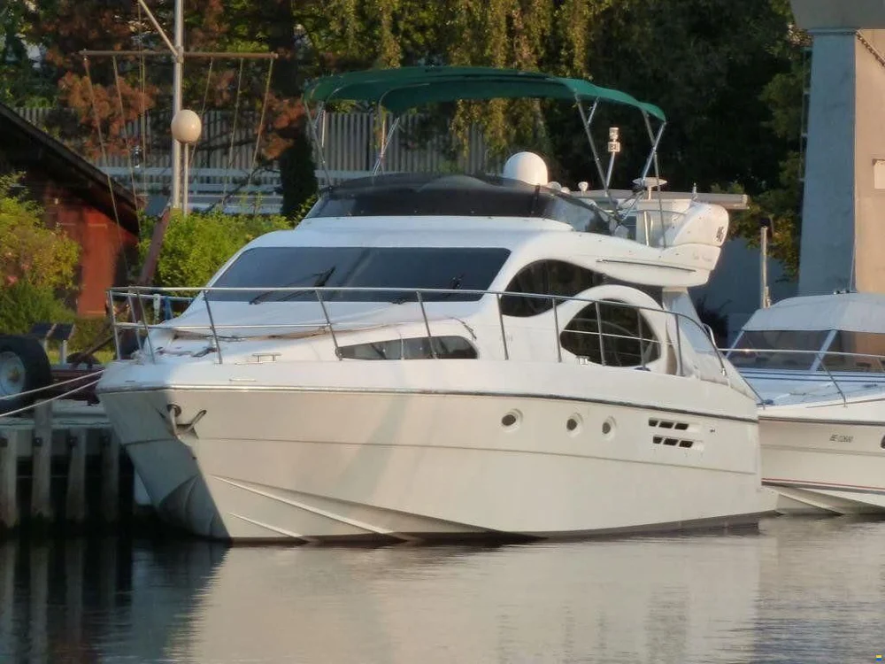 BoatPhoto.coverAlt