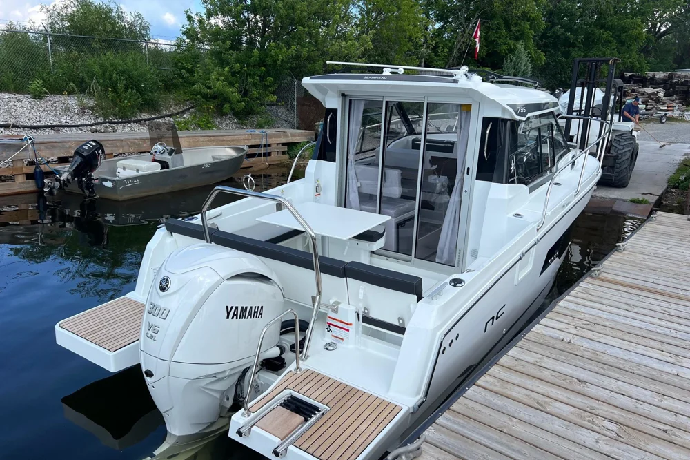 BoatPhoto.alt