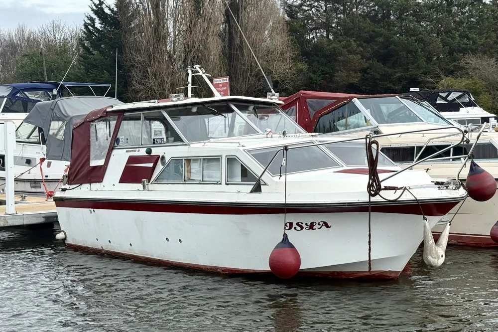 BoatPhoto.coverAlt