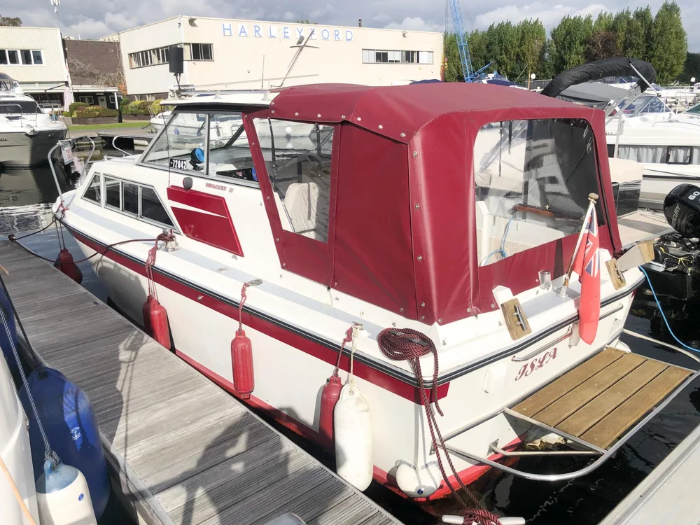 BoatPhoto.alt