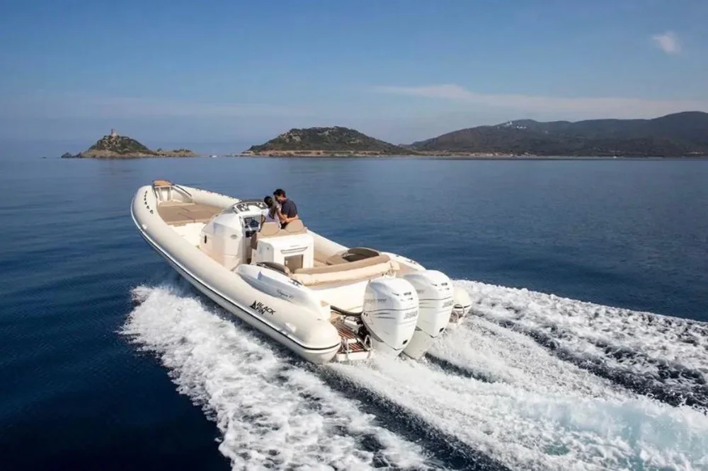 BoatPhoto.coverAlt