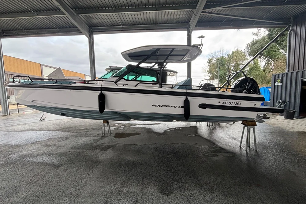 BoatPhoto.coverAlt