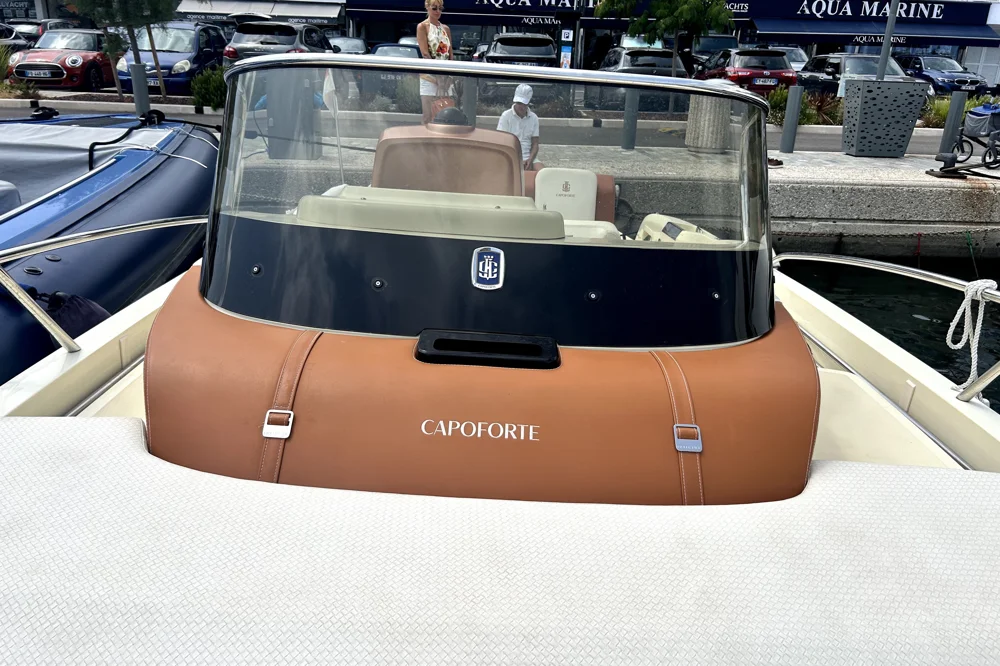 2023 INVICTUS Capoforte CX280 for sale in Mandelieu-la-Napoule, France, photo 3 of 5