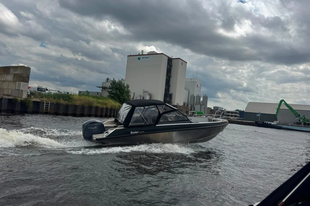 BoatPhoto.coverAlt