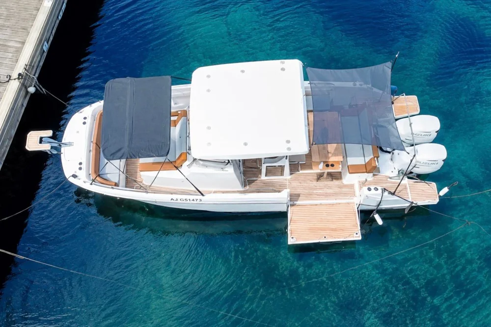 BoatPhoto.alt