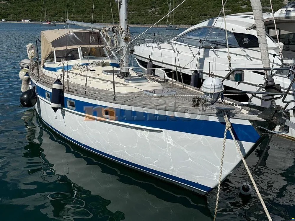 BoatPhoto.coverAlt