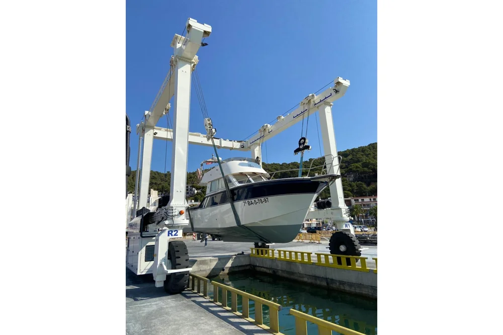 BoatPhoto.coverAlt