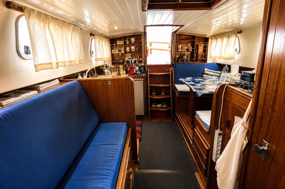 1996 Menorquin Yachts 55 for sale in Hyères, France, photo 4 of 5