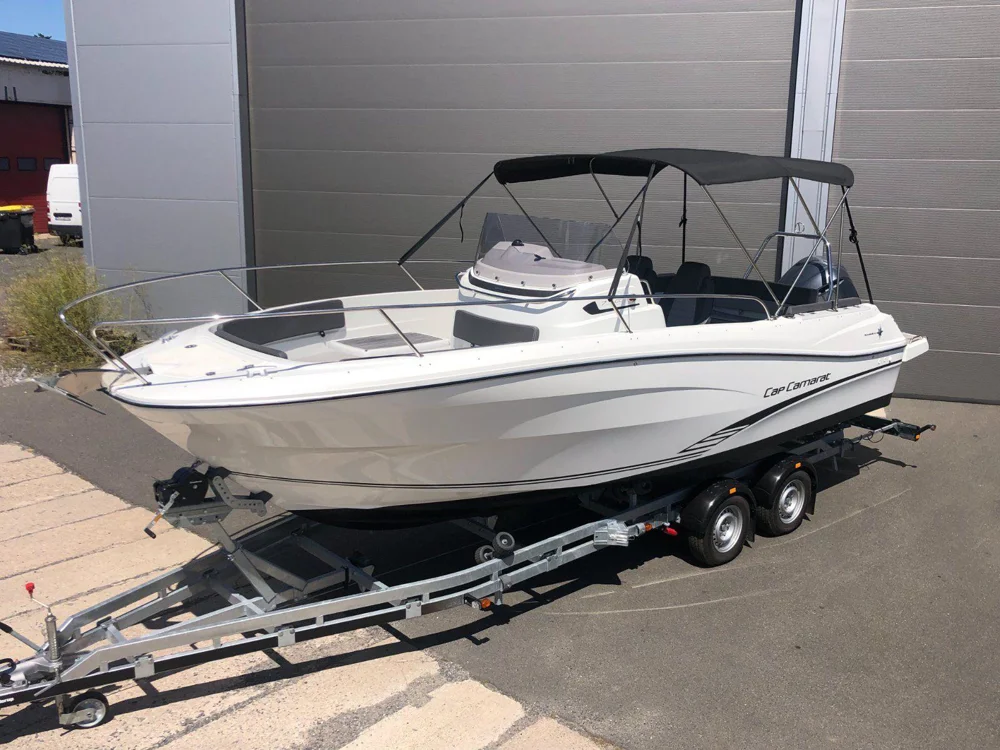 BoatPhoto.coverAlt