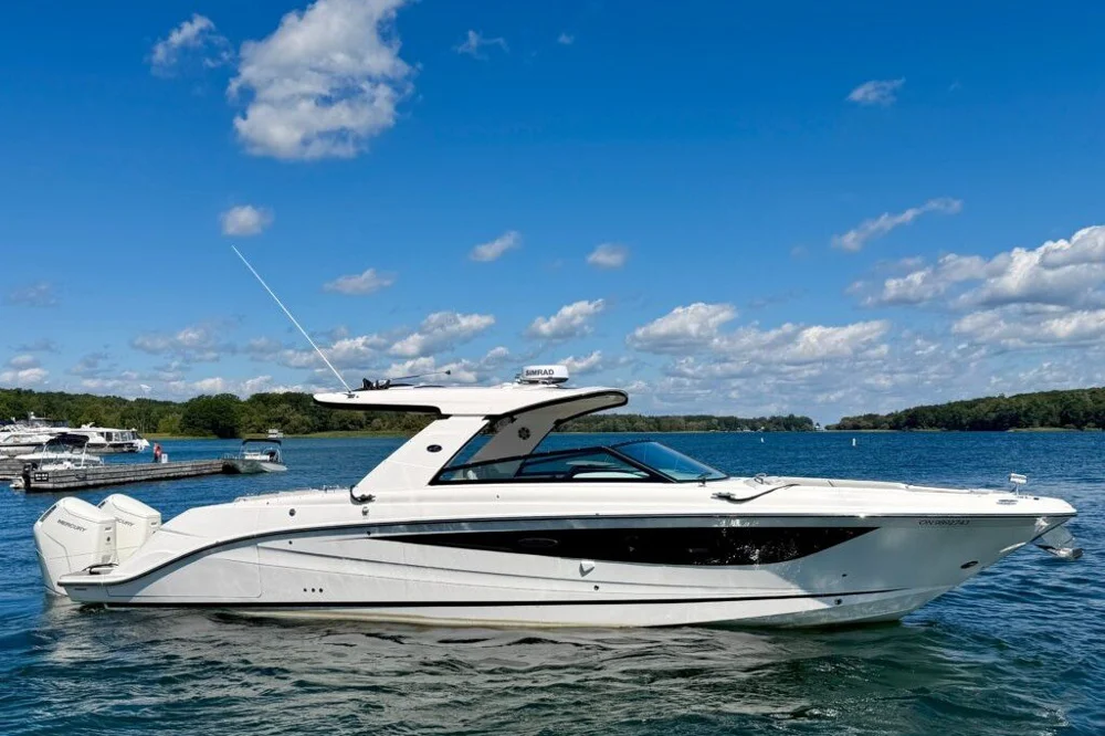BoatPhoto.coverAlt
