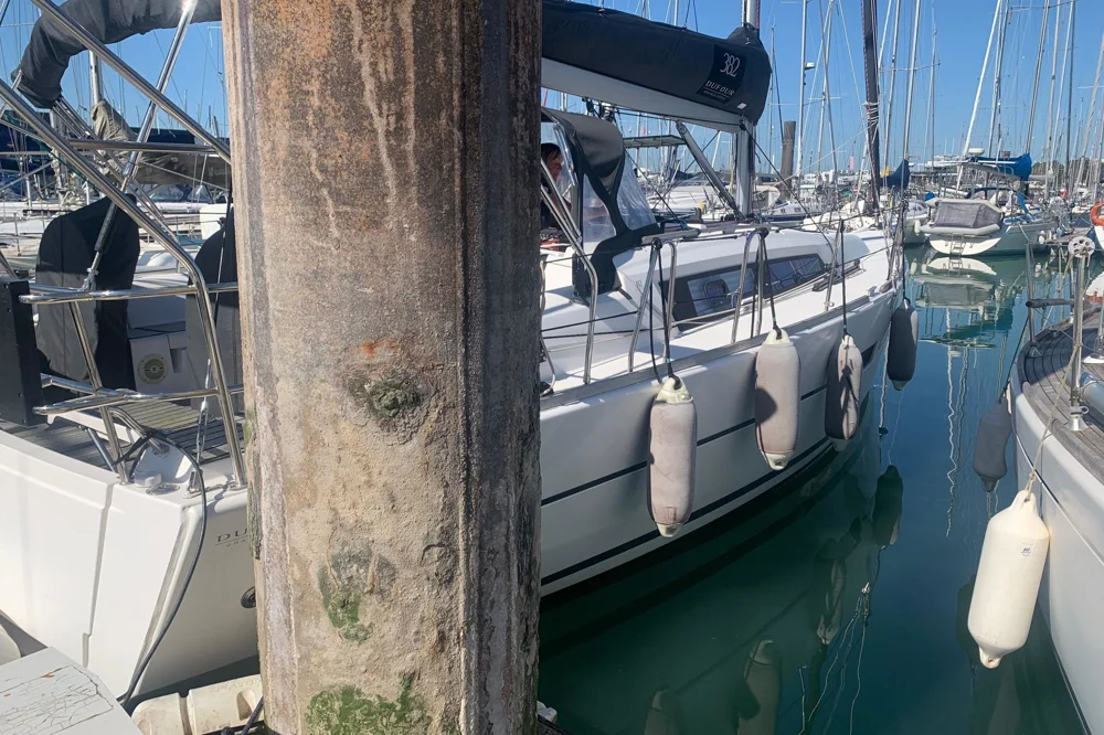 BoatPhoto.alt