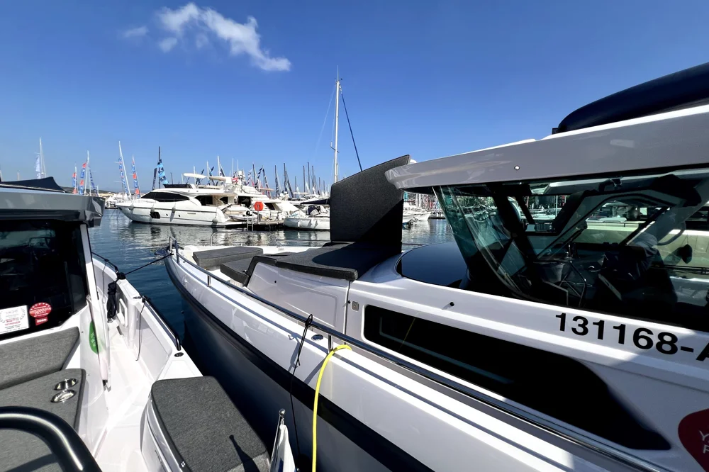 BoatPhoto.alt