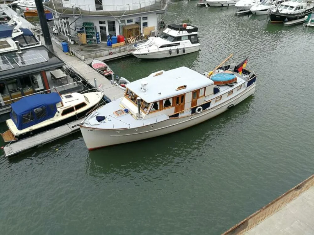 BoatPhoto.coverAlt