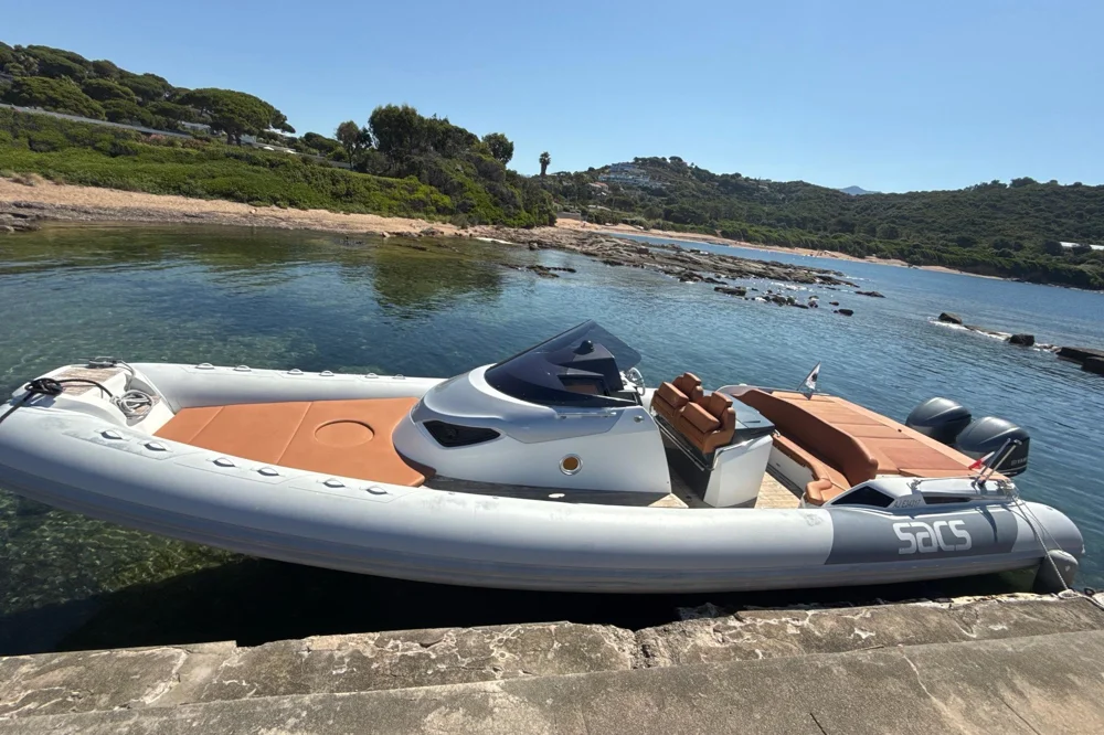 BoatPhoto.coverAlt