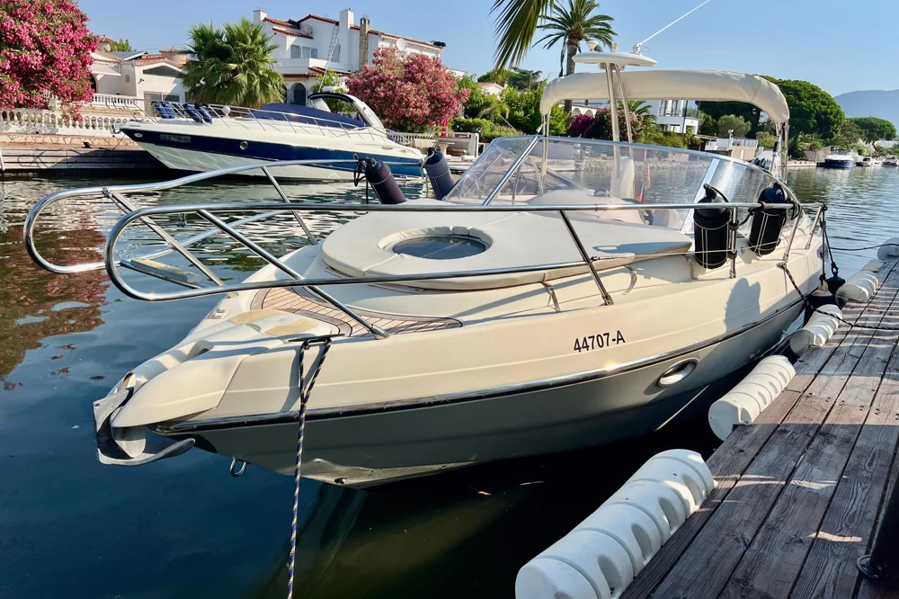 BoatPhoto.coverAlt