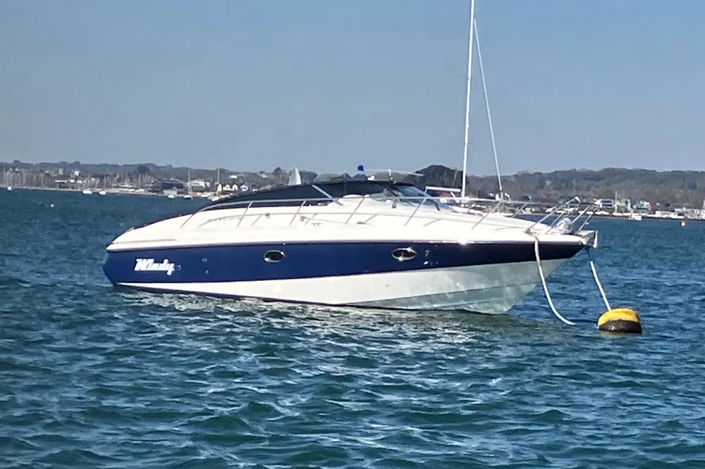 BoatPhoto.coverAlt