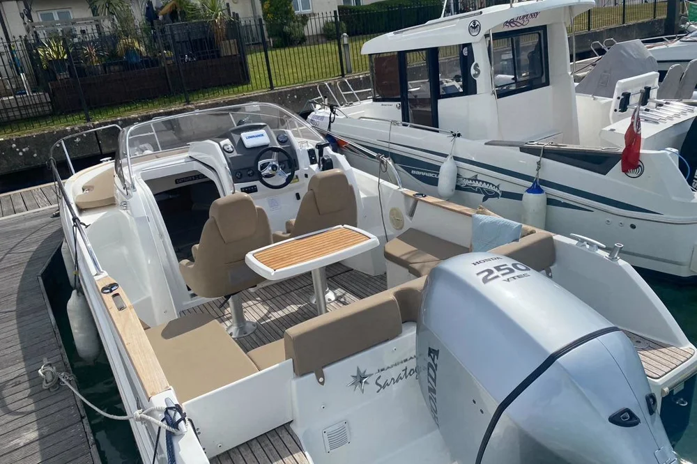 BoatPhoto.alt