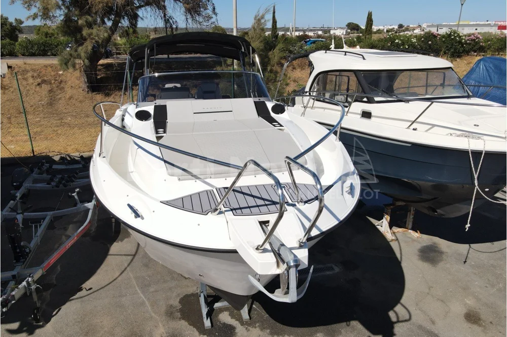BoatPhoto.coverAlt