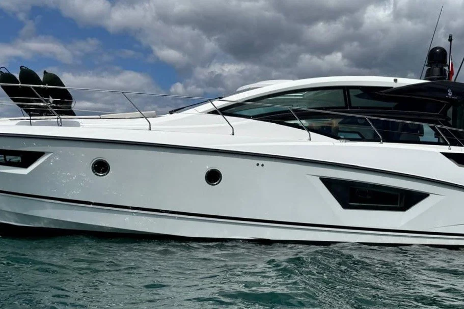 BoatPhoto.coverAlt
