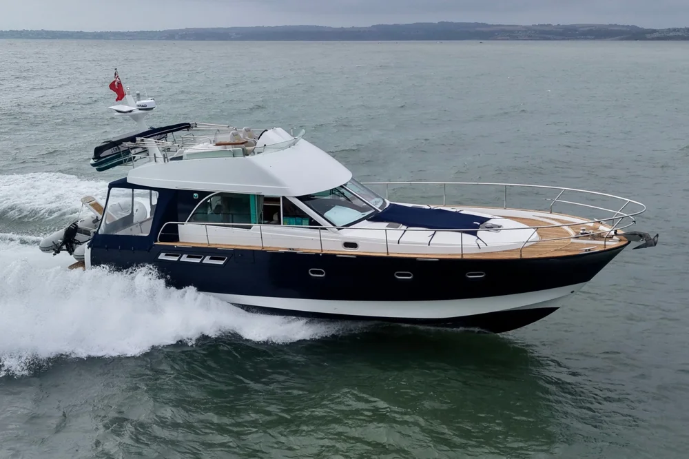 BoatPhoto.coverAlt