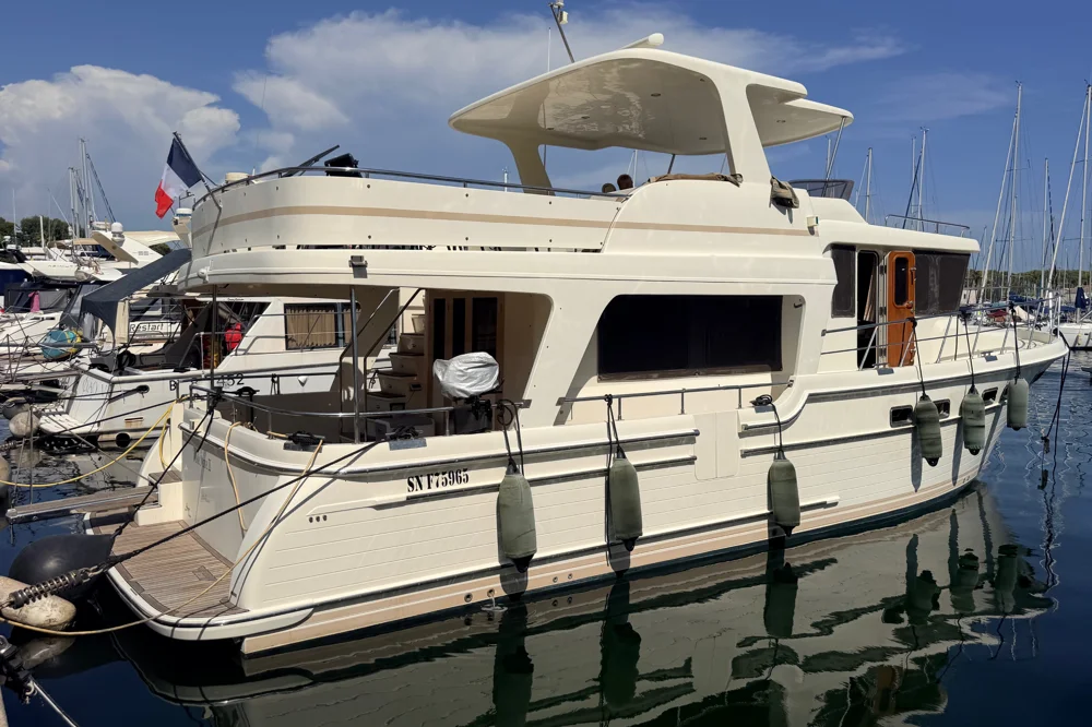 BoatPhoto.coverAlt