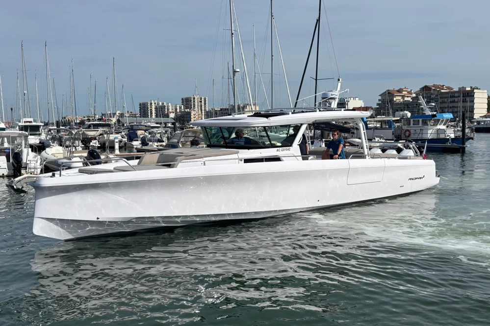 BoatPhoto.coverAlt