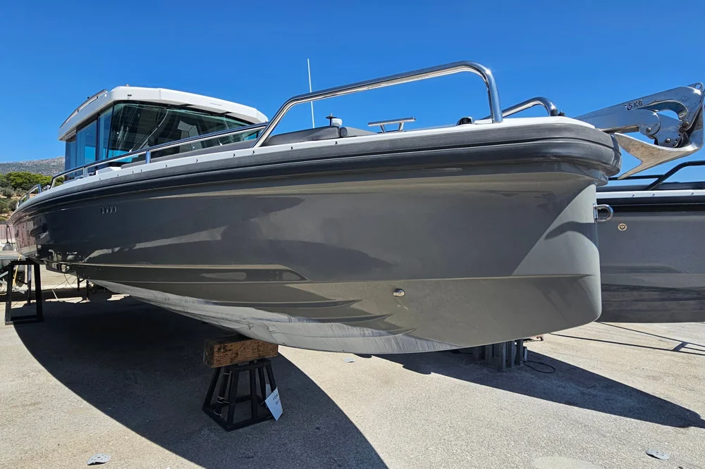 BoatPhoto.coverAlt