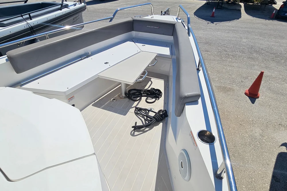 2018 Axopar 28 Cabin for sale in Glyfada, Greece, photo 5 of 5