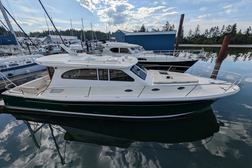 BoatPhoto.coverAlt