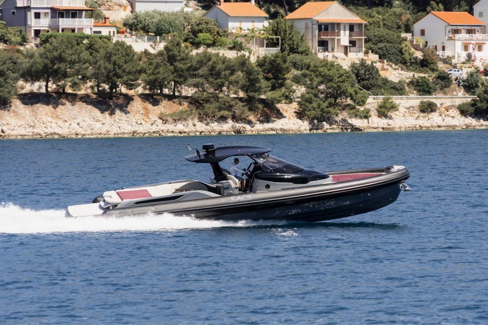 BoatPhoto.coverAlt
