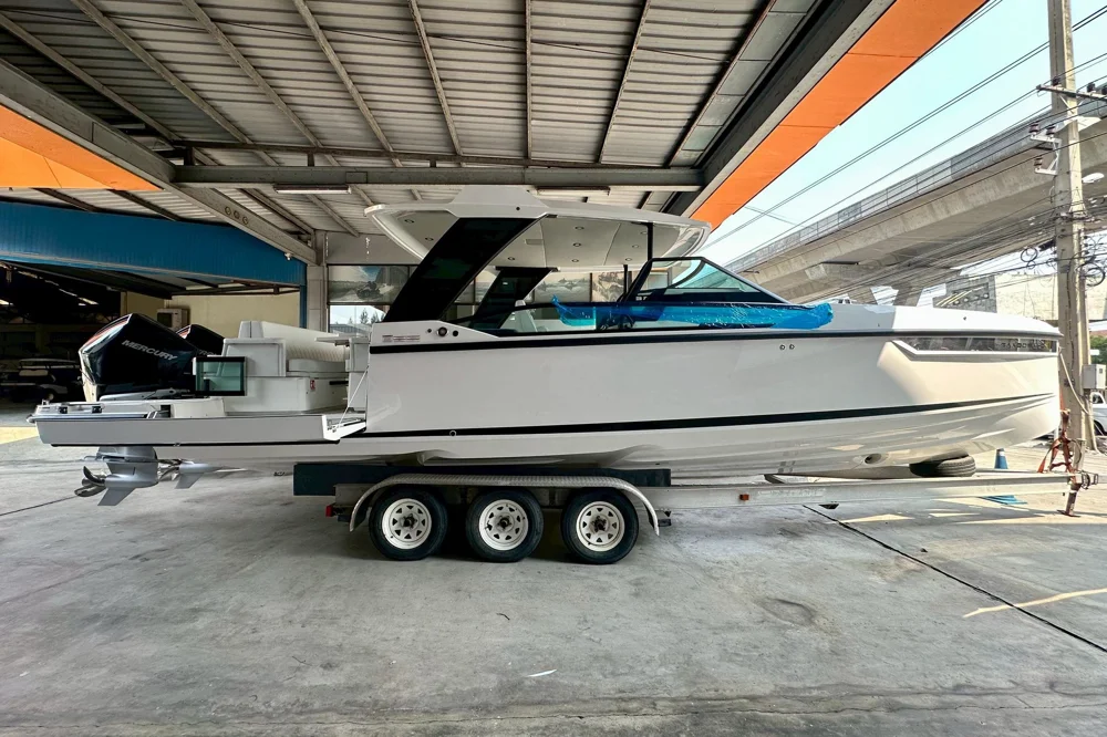 BoatPhoto.coverAlt