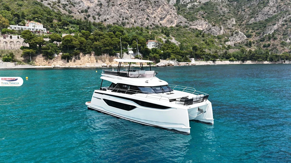 BoatPhoto.coverAlt