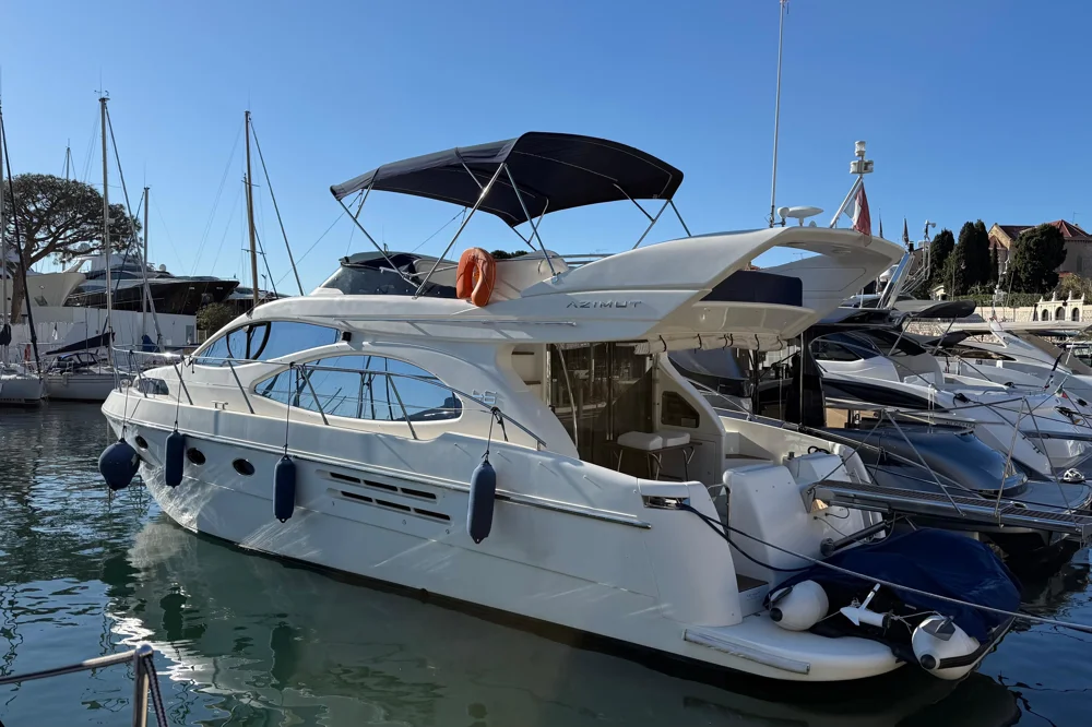 BoatPhoto.coverAlt