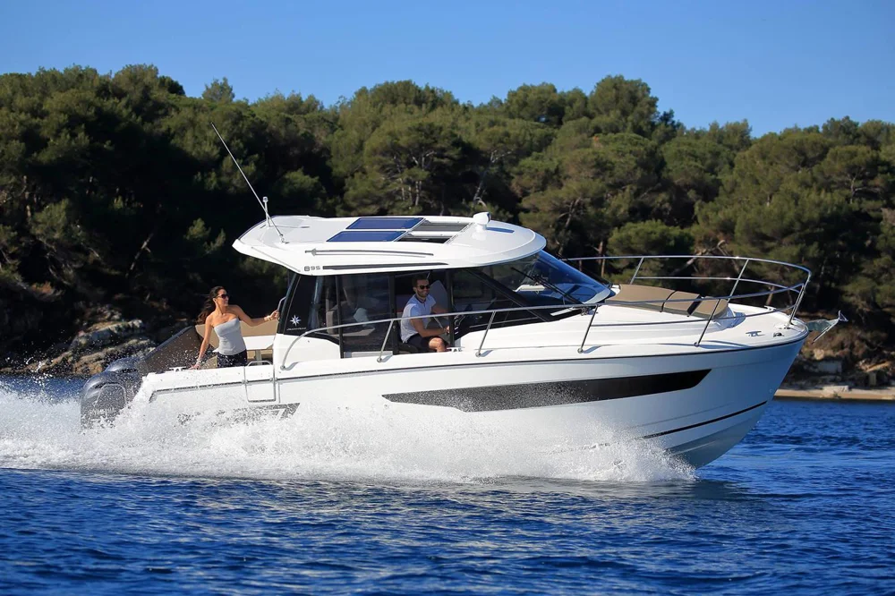 BoatPhoto.coverAlt