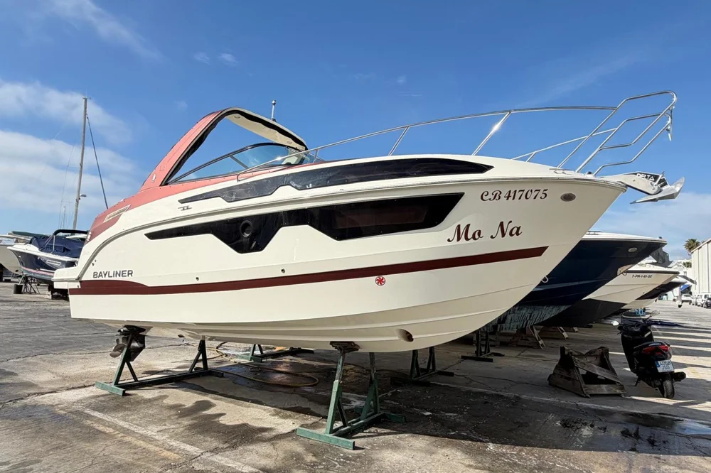 BoatPhoto.coverAlt