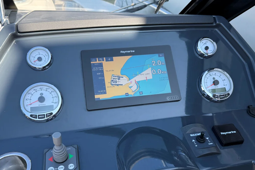 BoatPhoto.alt