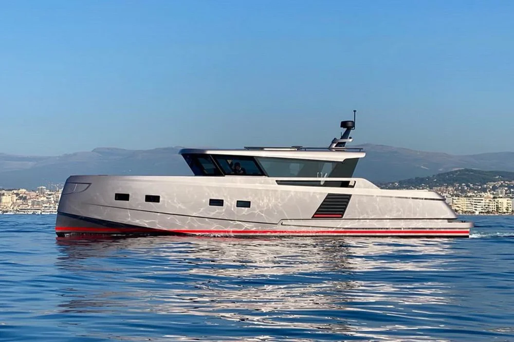 BoatPhoto.coverAlt