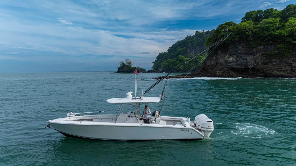 BoatPhoto.coverAlt