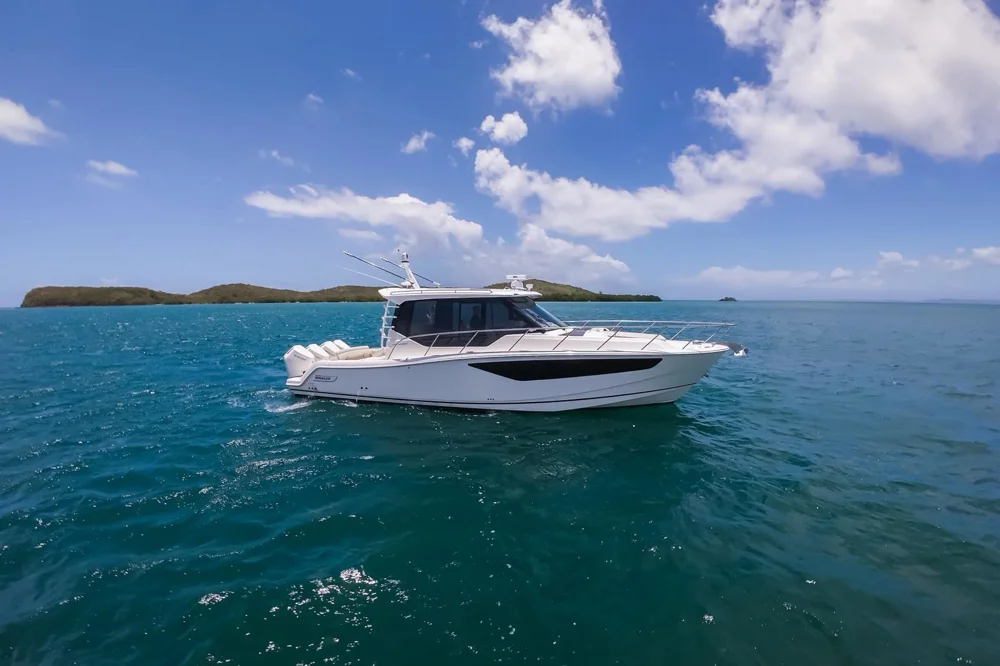 BoatPhoto.coverAlt